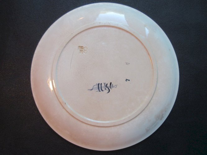 Assiette lentille Sarreguemines Exposition Universelle 1900: Métallurgie