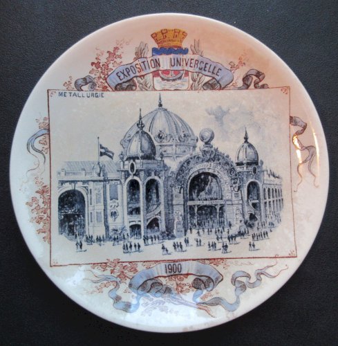 Assiette lentille Sarreguemines Exposition Universelle 1900: Métallurgie