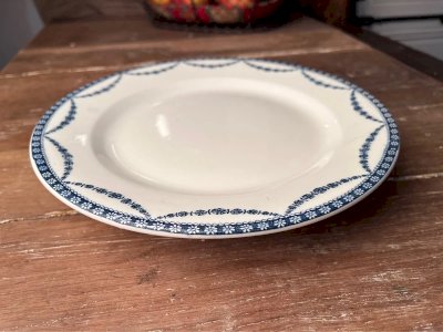 Stacked plate Salins model Vincennes