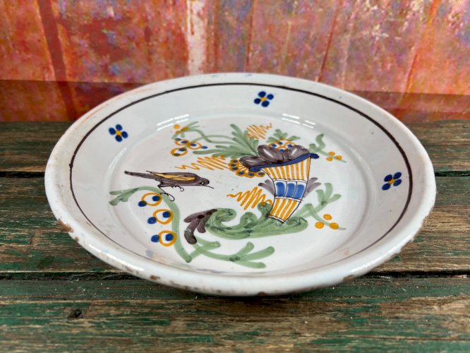 Assiette Nevers XIXe faïence décor oiseau corne d’abondance ancien 19e