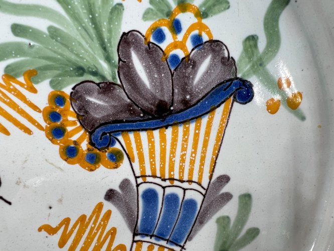 Assiette Nevers XIXe faïence décor oiseau corne d’abondance ancien 19e