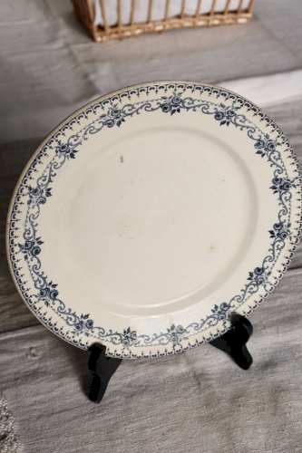 Assiette plate ancienne terre de fer Boulenger Choisy-le-Roi « Parmentier »