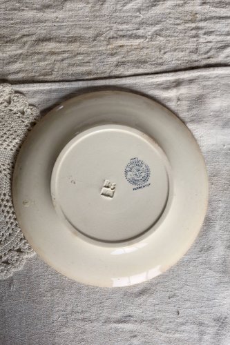 Assiette plate ancienne terre de fer Boulenger Choisy-le-Roi « Parmentier »