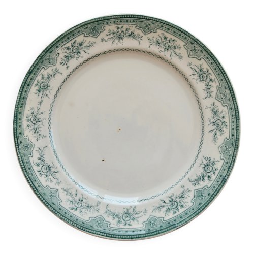 Assiette plate ancienne terre de fer Onnaing modèle Roses Mousses