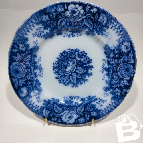 Assiette plate en faïence ancienne, Boch frères Keramis BFK, modèle Jardinière