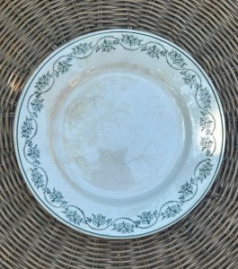 Assiette plate rétro vintage en Terre de Fer