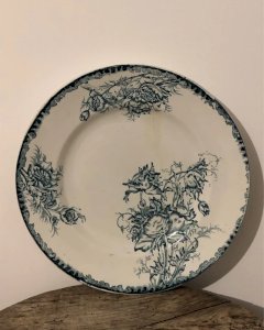 Assiette plate rétro vintage