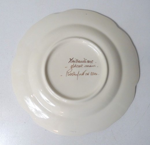 assiette plate rose signée Taillandier Rochefort en Terre