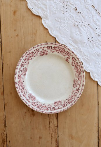 Assiette plate terre de fer rouge  Moulin des Loups - Modèle Athènes