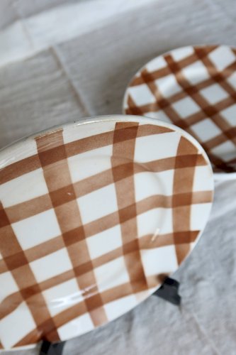 Assiette plate vintage faïence -  modèle Nappe marron - Moulin des Loups