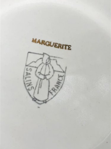 Assiette plate vintage Salins modèle Marguerite