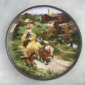 Assiette porcelaine décorative BYLINY "le retour des récoltes" 1990 Ø ~19,5cm