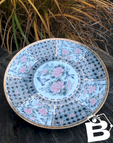 Assiette rétro vintage en porcelaine motifs fleurs et oiseaux