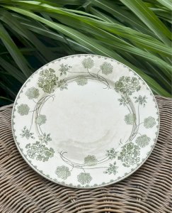 Vintage retro plate Sarreguemines model Geranium