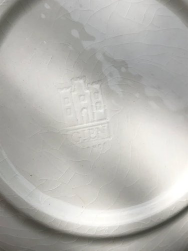 Assiette vintage en faïence de GIEN motifs fleurs bleues