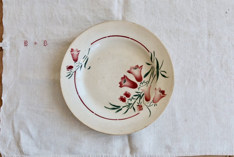 Assiette vintage terre de fer saint amandinoise saint amand modèle peg