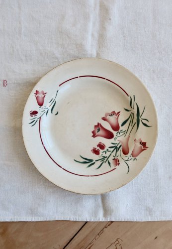 Assiette vintage terre de fer saint amandinoise saint amand modèle peg