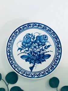 Vintage plate