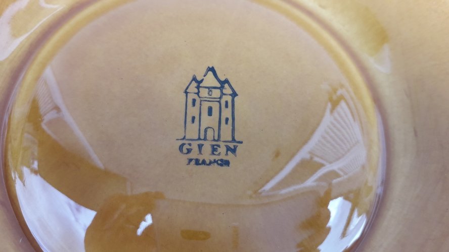 Assiettes à artichaut Gien