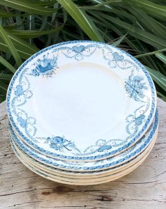 Assiettes à dessert anciennes en Terre de Fer Lavoisier Longwy