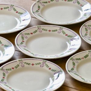 Dessert plates from 1920 Emile Bourgeois Drouot Paris Christmas