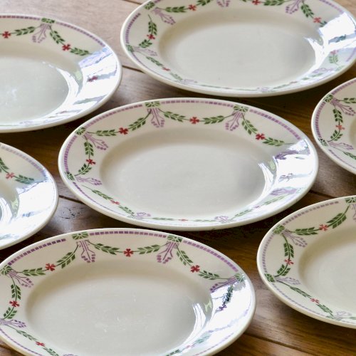 Assiettes à dessert de 1920 Emile Bourgeois Drouot Paris Noël