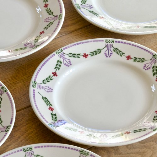 Assiettes à dessert de 1920 Emile Bourgeois Drouot Paris Noël