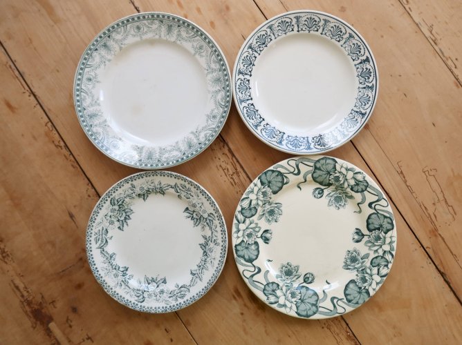 Assiettes à dessert vintage dépareillées terre de fer - Tons verts