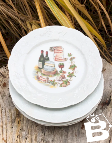 Assiettes à fromage en porcelaine du Berry