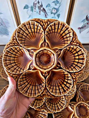 Assiettes à huîtres barbotine Sarreguemines, marron (lot de 6)