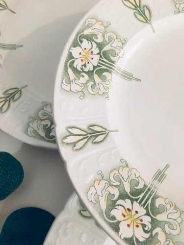 Assiettes anciennes Art Nouveau