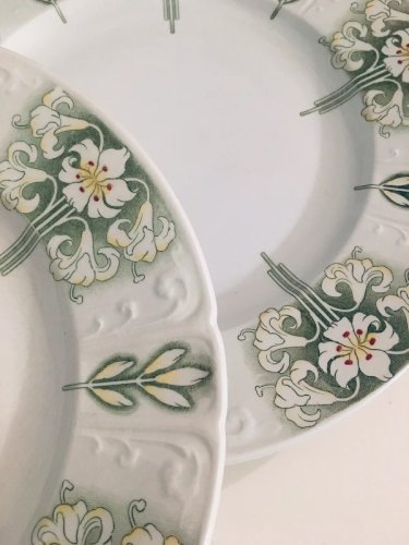Assiettes anciennes Art Nouveau
