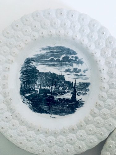 Assiettes anciennes Frères Boch