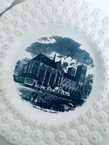 Assiettes anciennes Frères Boch