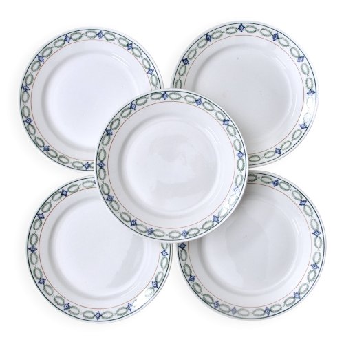 Assiettes anciennes terre de fer St Amand guirlande