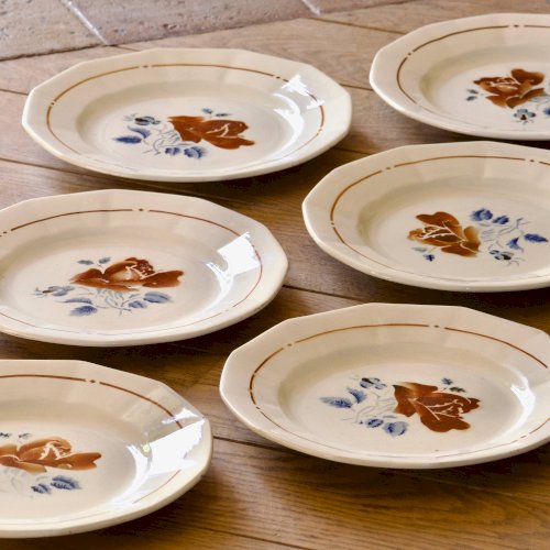 Assiettes anciennes XIXe signées Sarreguemines