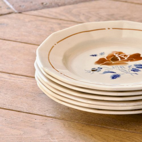 Assiettes anciennes XIXe signées Sarreguemines