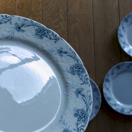 Assiettes anciennes XIXe terre de fer signées KG Luneville Kleber