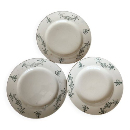 Assiettes antiques Longchamp en terre de fer verte et beige, modèle Sapho
