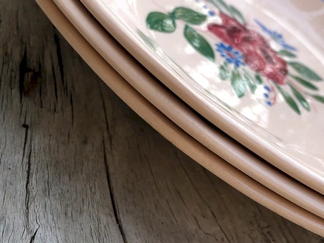 Assiettes creuses Digoin Sarreguemines rose pâle