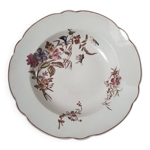 Assiettes creuses en terre de fer