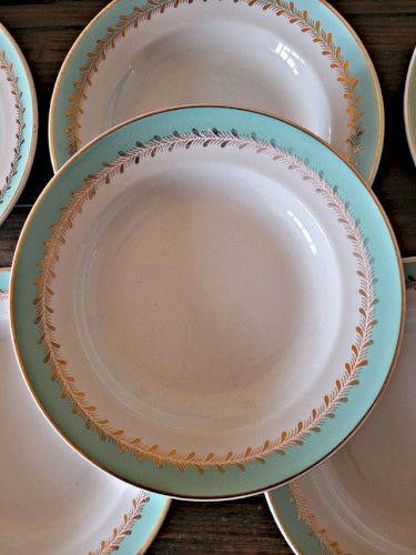 Assiettes creuses Lunéville Pierrefonds, dorure et feuillage doré