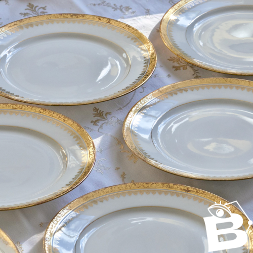 Assiettes décor à lor fin en porcelaine de Limoges Peconnet