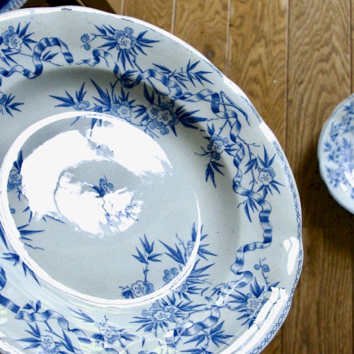 Assiettes en terre de fer Sarreguemines Epine, XIXème s.