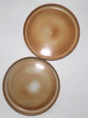 Assiettes plates à bord droit