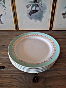 Flat plates Lunéville Pierrefonds, gilding and golden foliage