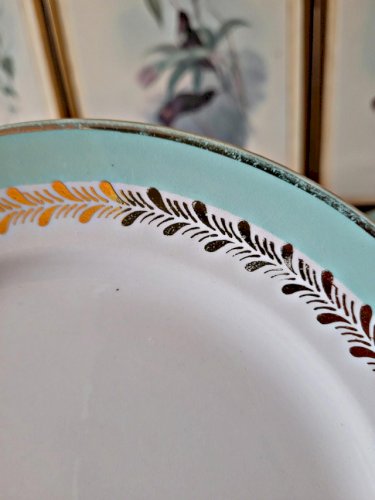 Assiettes plates Lunéville Pierrefonds, dorure et feuillage doré