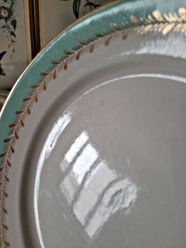 Assiettes plates Lunéville Pierrefonds, dorure et feuillage doré