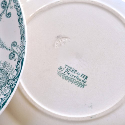 Assiettes XIXe Longwy, terre de fer Pierrefonds