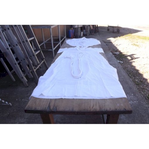 Aube de Communiante + 2 robes demoiselle dhonneur